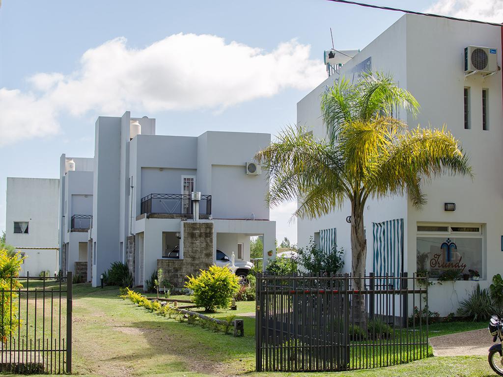 Irundy Apartments Federacion Exterior photo